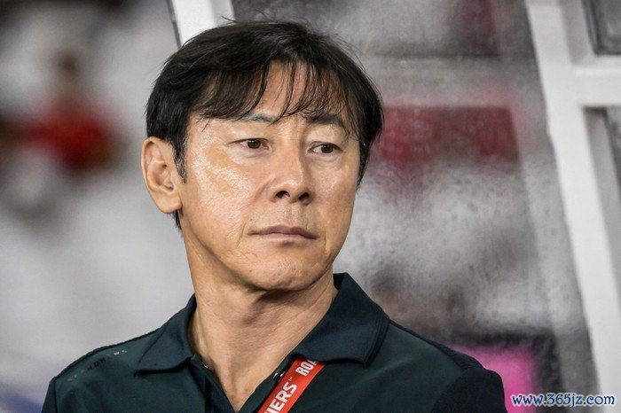 Indonesias national team coach Shin Tae Yong looks on during the 2026 World Cup Asian qualification football match between Saudi Arabia and Indonesia at Bung Karno Stadium in Jakarta on November 19, 2024. (Photo by BAY ISMOYO / AFP)